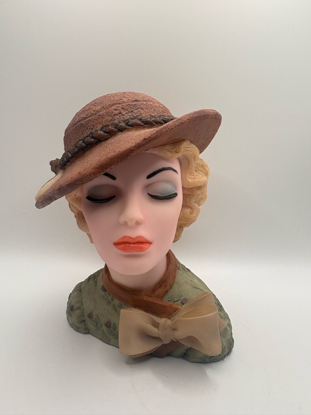 Cameo Girls Eve 1935 Uptown Style Lady Head Vase LV-002 United Design 2000